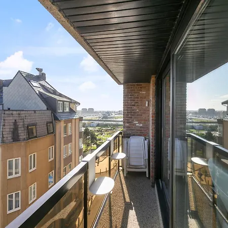 In Near Tennis Club Apartament *