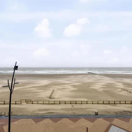 In Near Tennis Club Apartment Blankenberge