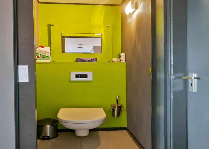 Apartment In Near Tennis Club