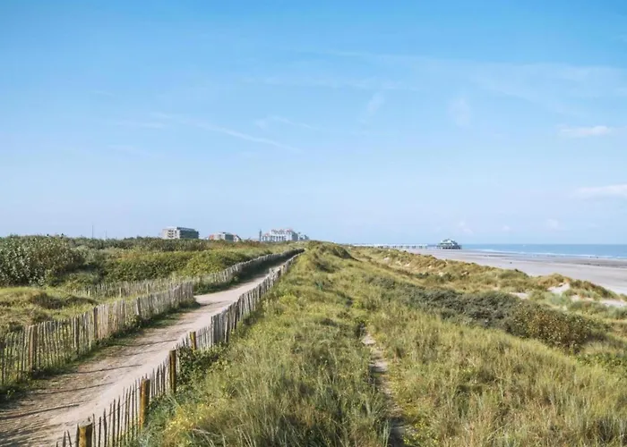 In Near Tennis Club Apartment *